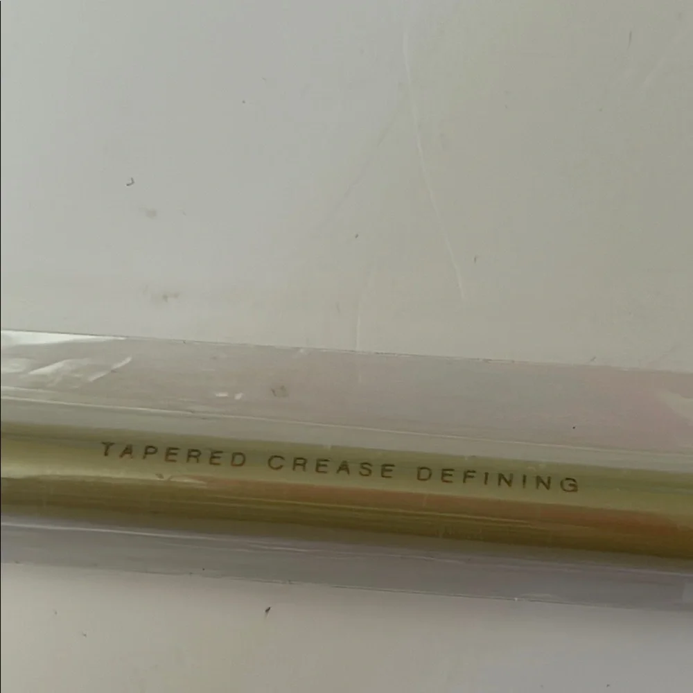 bareMinerals Tapered Crease Defining Brush - SEALED